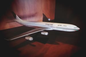 airplane miniatur pesawat