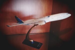 airplane miniatur pesawat