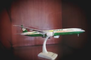 airplane miniatur pesawat